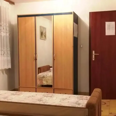 Apartamento 1 *